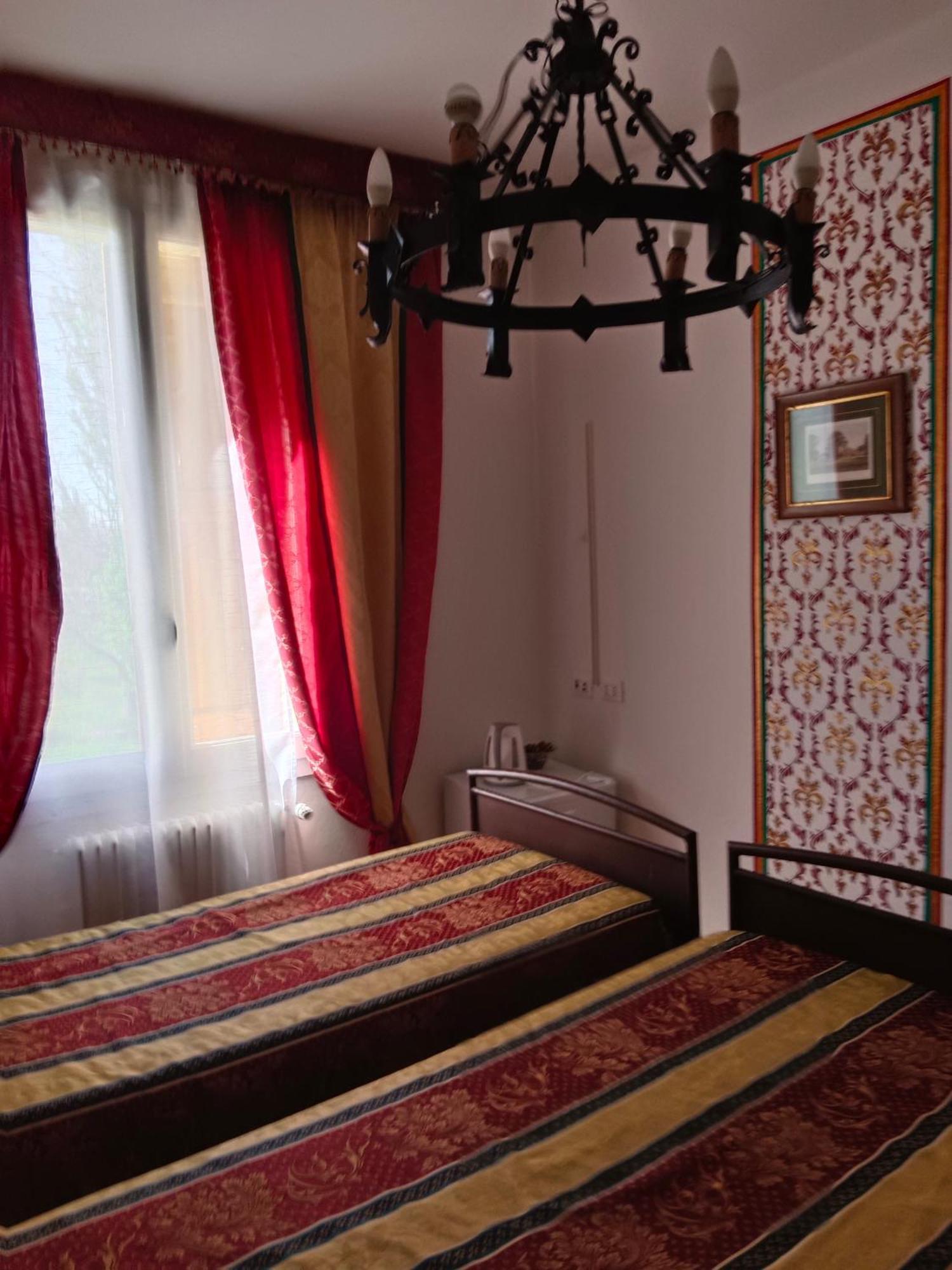 קרספלאנו La Maison Rouge מראה חיצוני תמונה